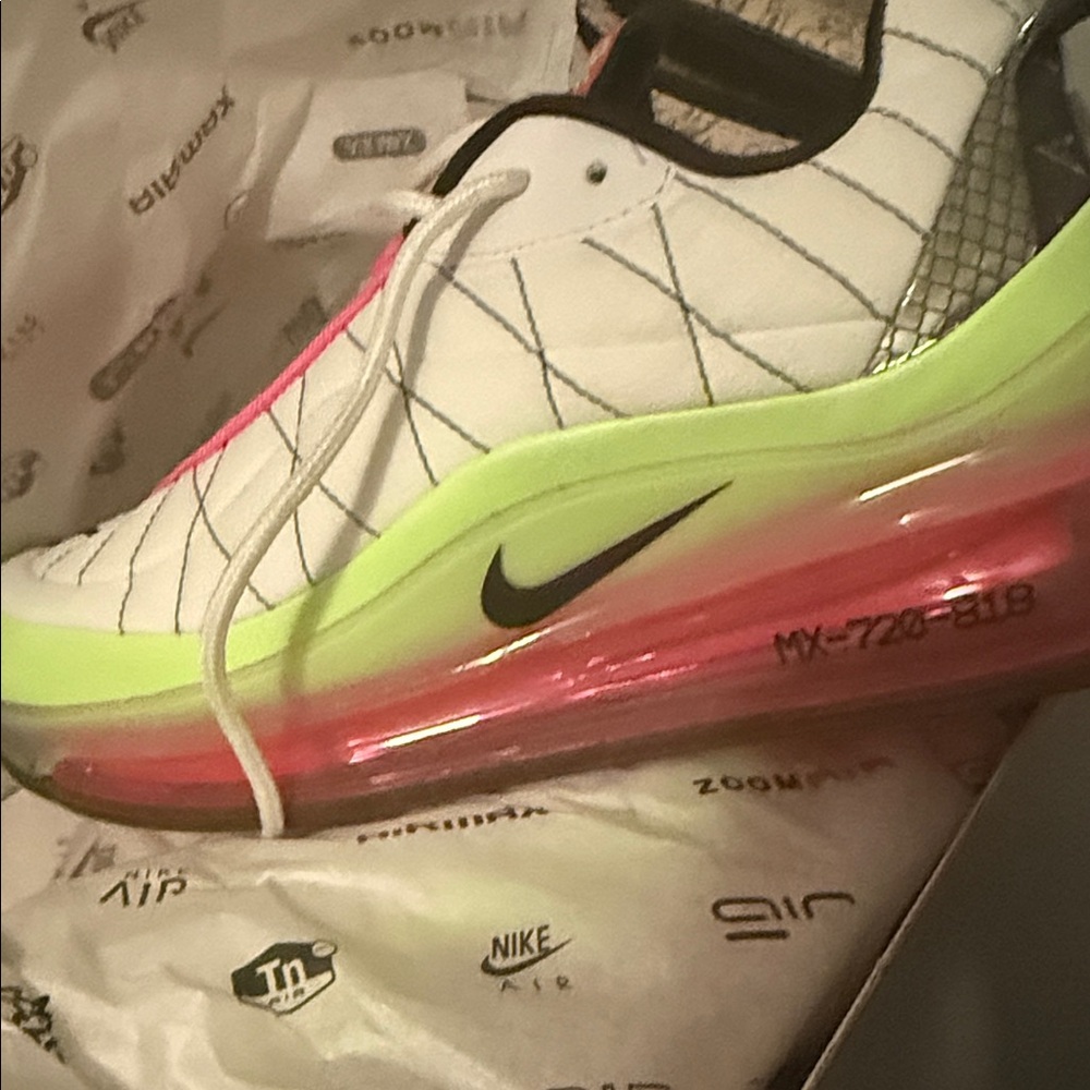 Running Shoes- Nike